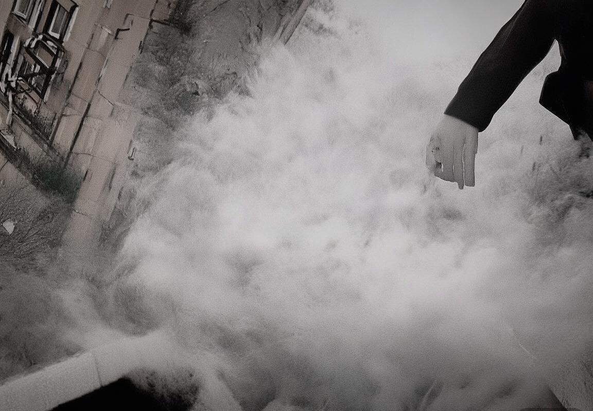 战场的智勇之战：贝塔与哈迪拉的巅峰策略对决