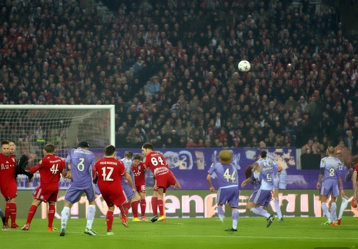 拜仁点球争议：解析VAR系统与足球裁判公正性挑战